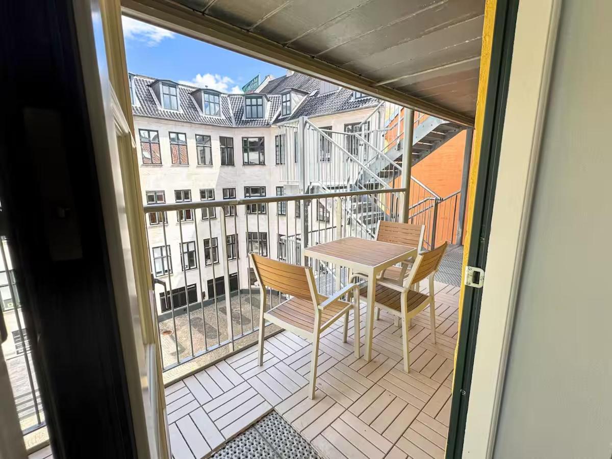 Perfect Apartment For Friends & Families In Central Kopenhaga Zewnętrze zdjęcie